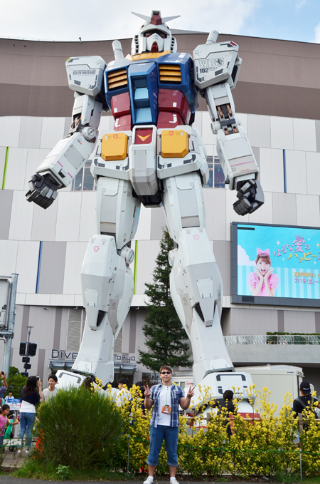 Робот Gundam